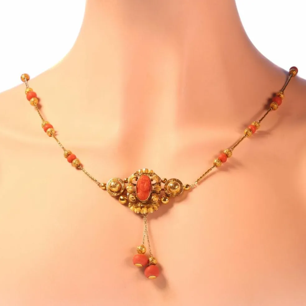 Collier Or et Corail