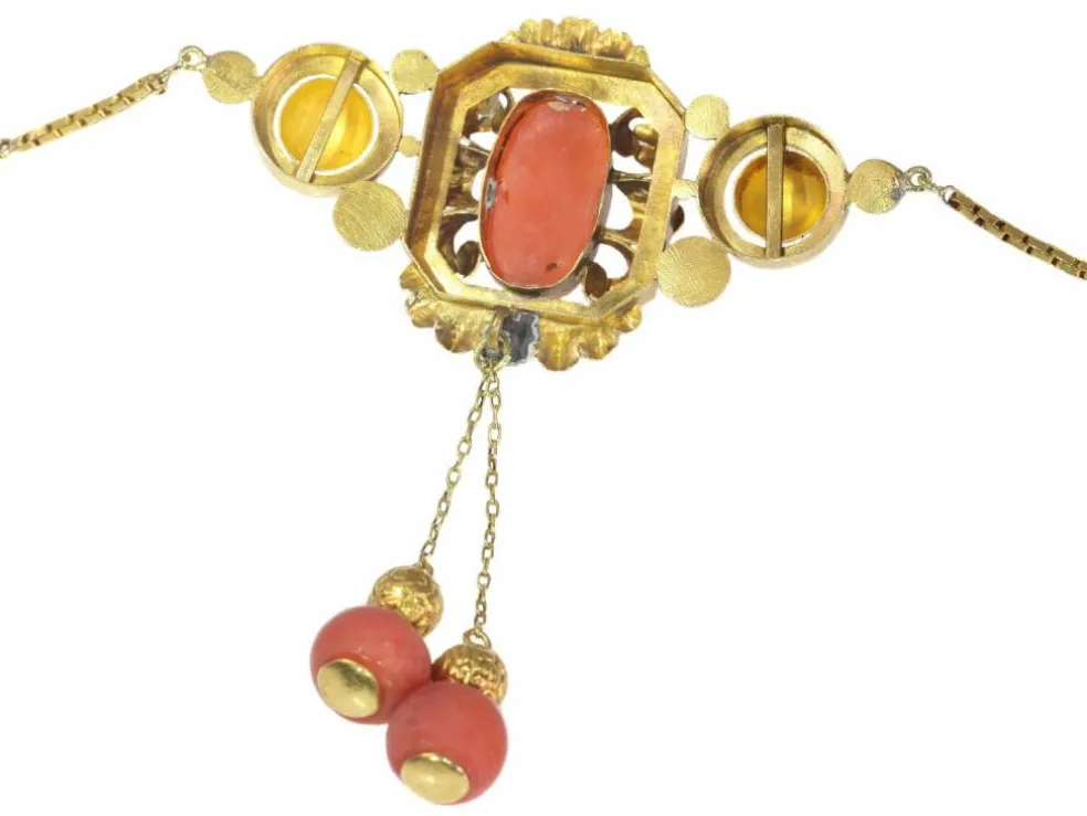 Collier Or et Corail