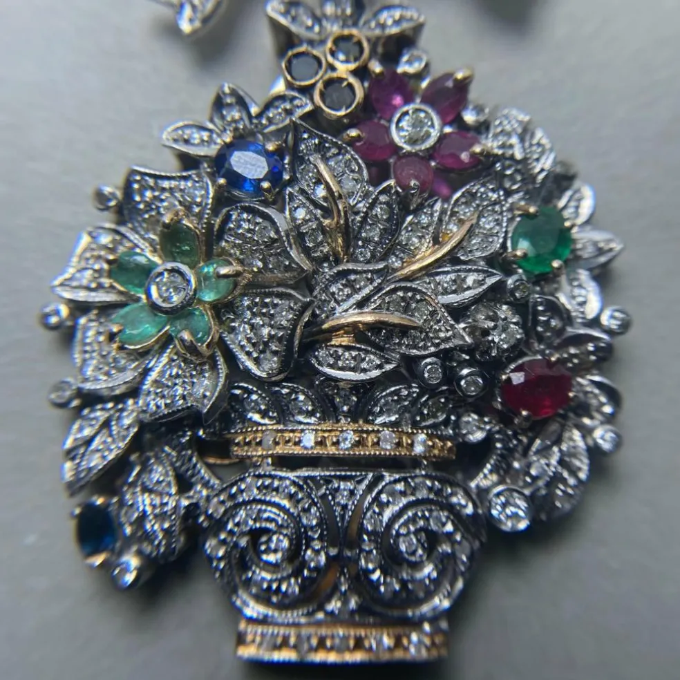 Collier or jaune et argent diamants