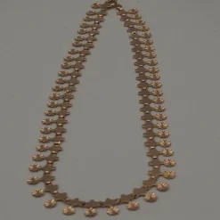Collier or jaune motif fleur