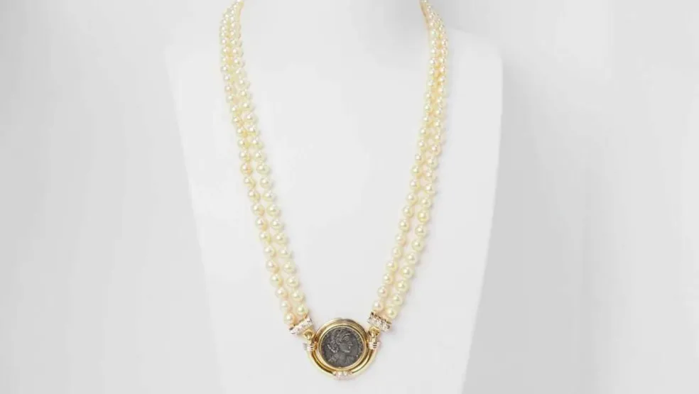 Collier or jaune pièce de constance II, perle de culture, diamants
