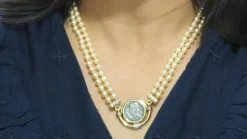 Collier or jaune pièce de constance II, perle de culture, diamants