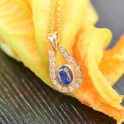 Collier or jaune saphir diamants