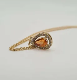 Collier or jaune serti d'une citrine et de diamants