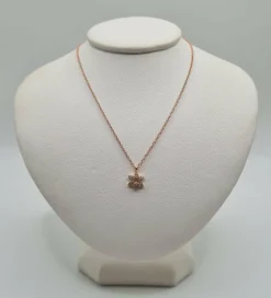 Collier or rose étoile de David serti de diamants