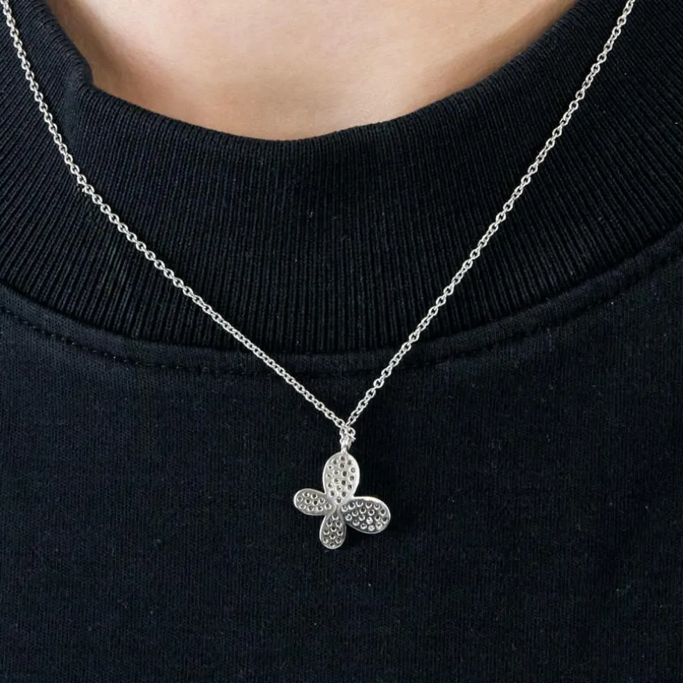 Collier papillon or blanc diamants