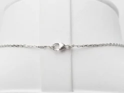 Collier pendentif dôme en or blanc et diamants