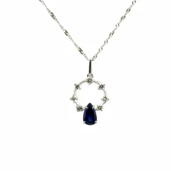 Collier pendentif en or blanc 18 carats diamants et saphir