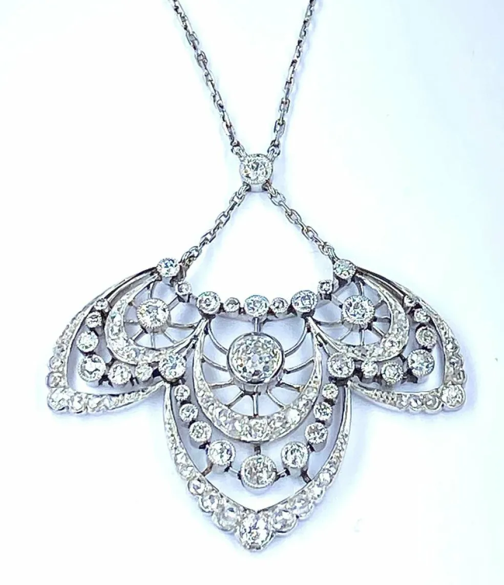 Collier pendentif en platine, diamants, époque 1900