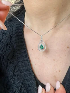 Collier Pendentif Émeraude 0, 50 Carat et Diamants 0, 41 Carat