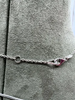 Collier pendentif émeraude 1, 32 diamants or blanc 18 carats