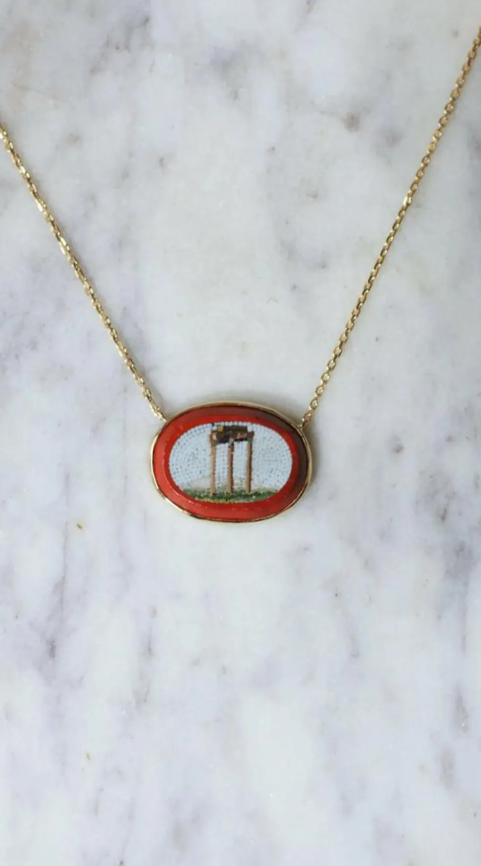 Collier pendentif micro mosaïque temple antique or jaune