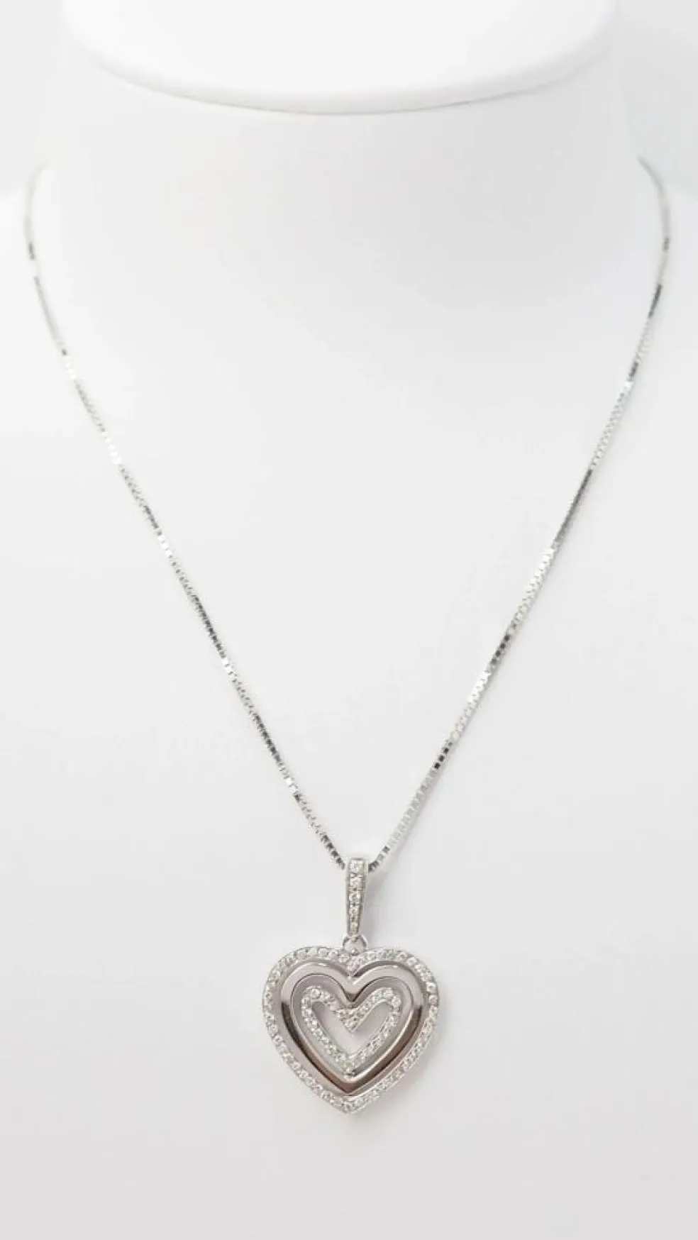 Collier pendentif multi coeurs or blanc diamants