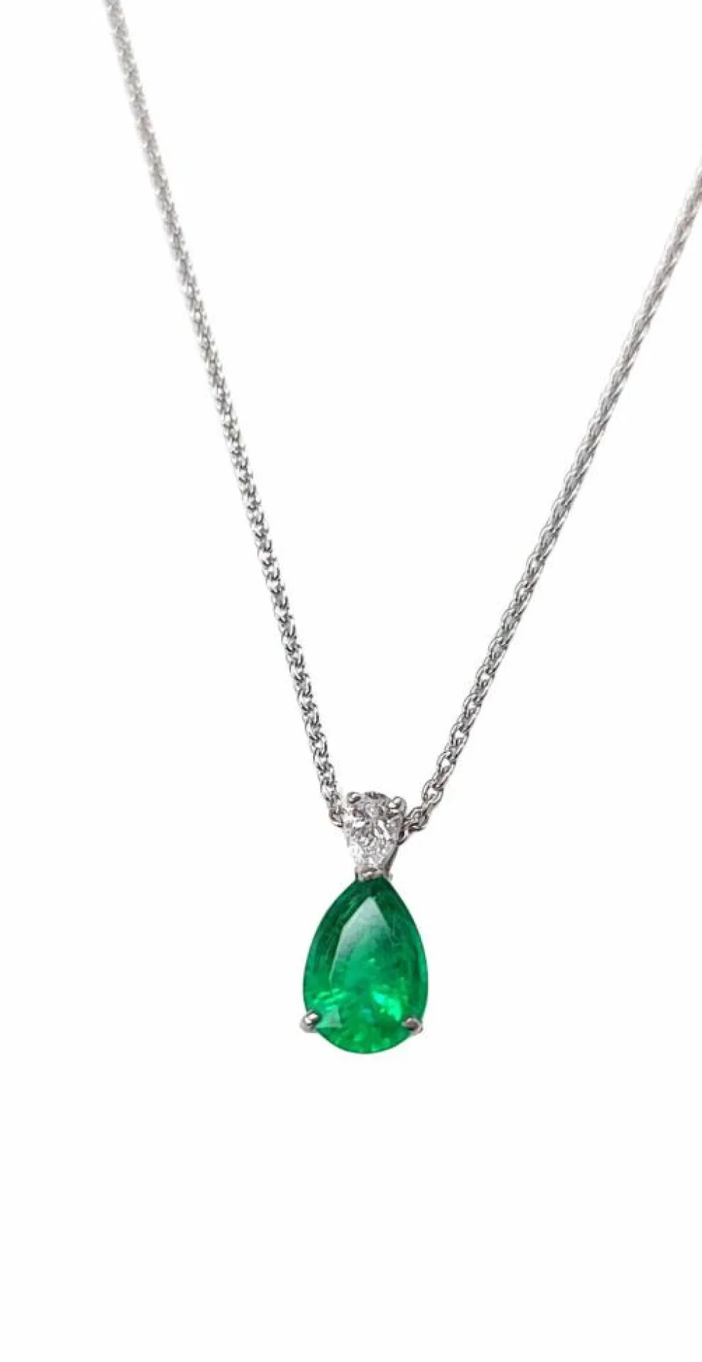 Collier pendentif or blanc, émeraude et diamant