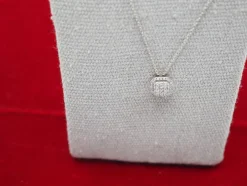 Collier pendentif or blanc et diamants