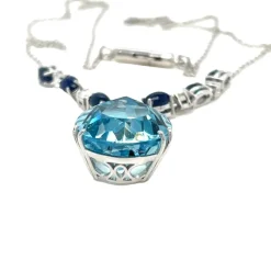 Collier pendentif vintage en saphir et diamant aigue-marine 12 carats