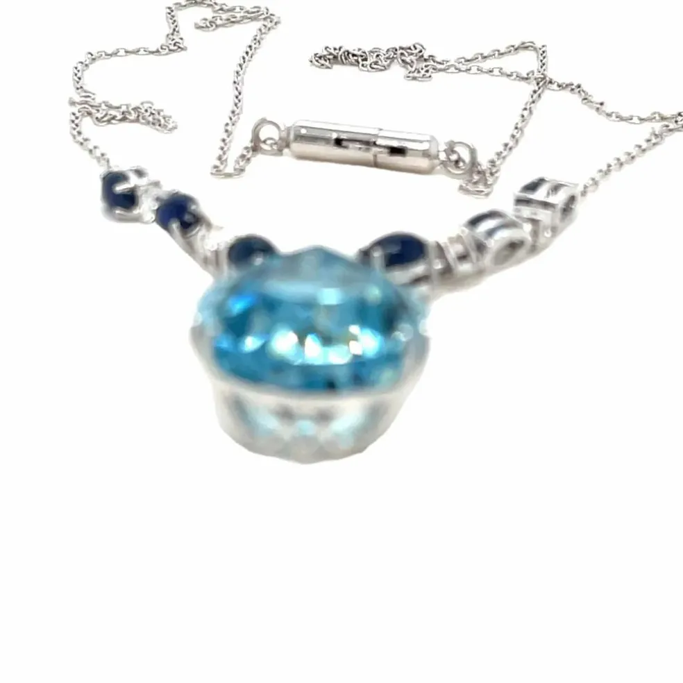 Collier pendentif vintage en saphir et diamant aigue-marine 12 carats