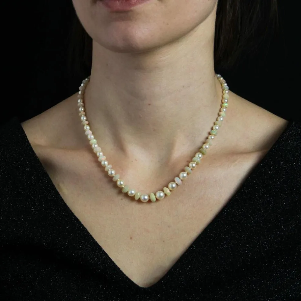 Collier perles de culture et perles d'opales facetté