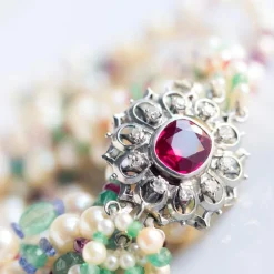 Collier Perles, Emeraudes, Saphirs, Rubis et Spinelles