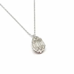 Collier poire diamants or blanc