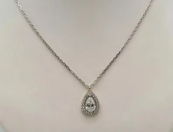 Collier poire en Or blanc, diamants de synthèse