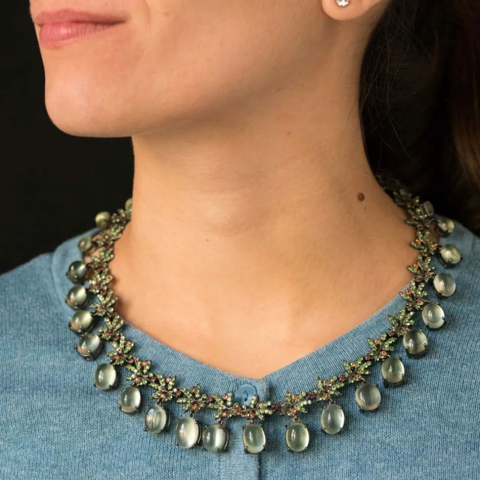 Collier préhnites saphirs oranges et grenats verts