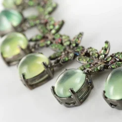 Collier préhnites saphirs oranges et grenats verts
