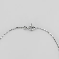 Collier ras de cou en or blanc et diamants