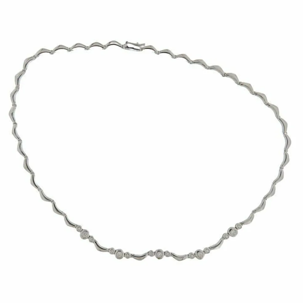 Collier ras du cou en or blanc avec diamants