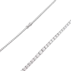 Collier rivière diamants en or blanc.