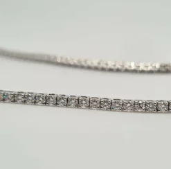Collier rivière or blanc sertie de diamants
