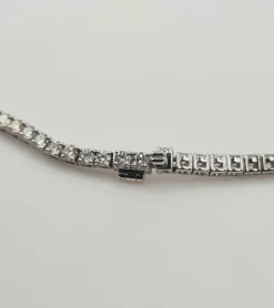 Collier rivière or blanc sertie de diamants