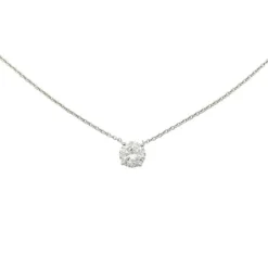 Collier solitaire diamant.