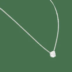 Collier solitaire diamant.