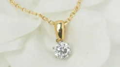 Collier solitaire Or jaune Diamant