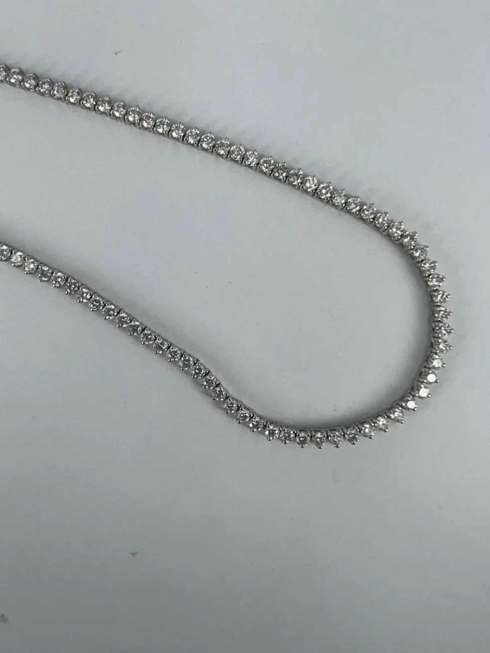 Collier Tennis en or blanc et diamants