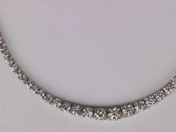 Collier tennis or blanc