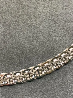 Collier vintage en or blanc