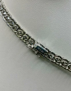 Collier vintage en or blanc