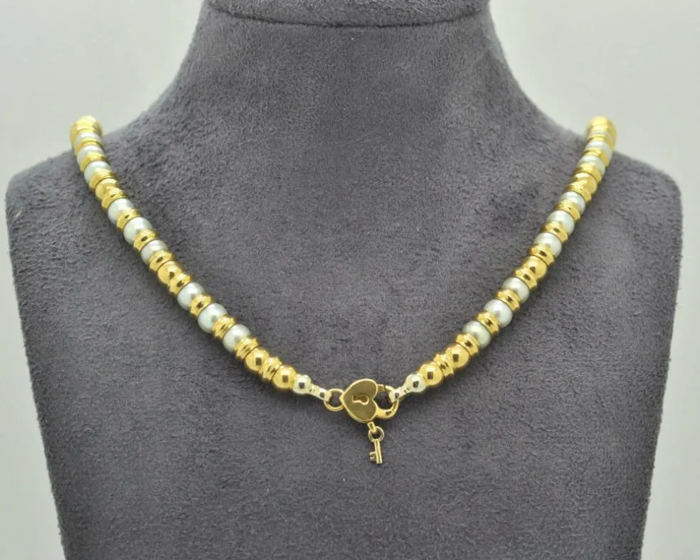 Collier vintage en or et perles