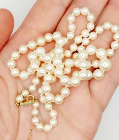Collier vintage or jaune orné de perles de cultures 61 cm