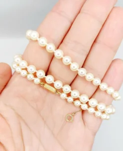 Collier vintage or jaune orné de perles de cultures 61 cm