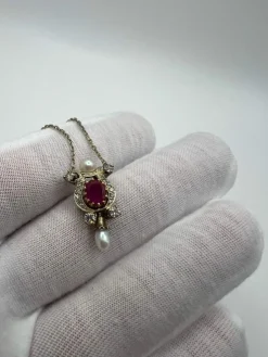 Collier vintage or perle et rubis