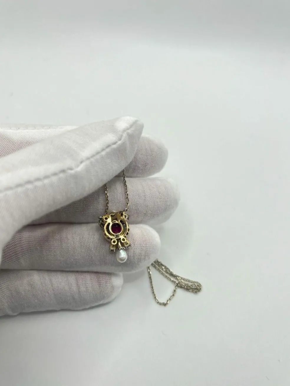 Collier vintage or perle et rubis