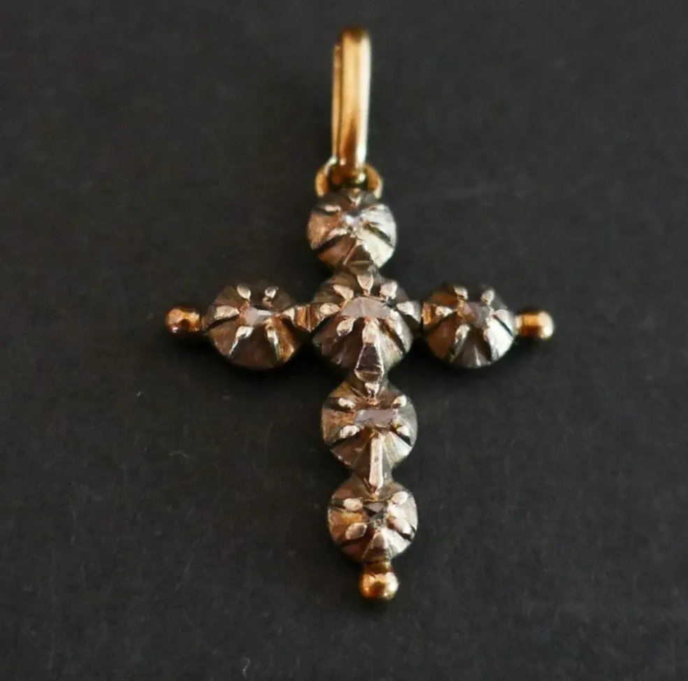 Croix Arlésienne Diamants Or & Argent