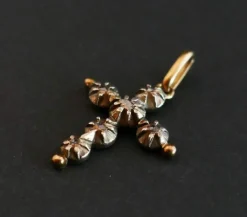 Croix Arlésienne Diamants Or & Argent