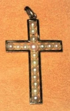 Croix Art Déco or blanc et perles