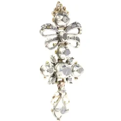 Croix de diamant