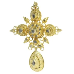 Croix en or et diamants