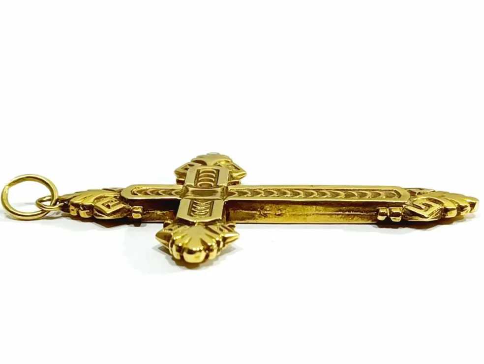 Croix en or jaune